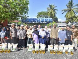 Gubernur Ansar Launching Program Bantuan Pangan di Bulog Ranai Sekaligus Galakkan  Gerakan stop boros pangan
