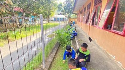 SD Negeri 005 Lembah Rewak Gelar “Selasa dan Jumat Bersih”, Wujud Nyata Dukung Gerakan Indonesia ASRI