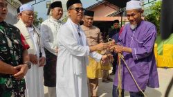 Jadi Khatib Sholat Idul Adha di Moro, Bupati Karimun Apresiasi Bantuan Sapi Qurban dari Presiden