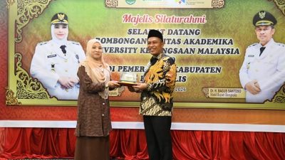 Perkuat Hubungan Serumpun, Wabup Bagus Santoso Jamu Civitas Akademika UKM Malaysia