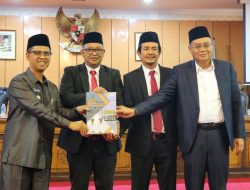 DPRD Karimun Gelar Paripurna LKPJ TA 2025, Bupati Iskandarsyah Paparkan Realisasi APBD dan Capaian Ekonomi