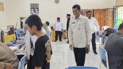 Kadisdik Tinjau Langsung Proses Pendaftaran SPMB Di Sejumlah Sekolah di Natuna