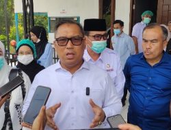 Wagub Himbau Kepada Yayasan Agar Berdayakan Warga Sekitar Bisa Bekerja Di SPPG