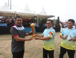 Bupati Aneng Buka Turnamen Sepak Bola Piala Gubernur dan Wakil Gubernur Kepri, Tekankan Sportivitas dan Persatuan