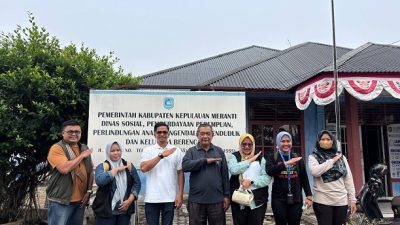 Perkuat Pelayanan Sosial, Sentra Perintis dan Dinsos Meranti Salurkan Bantuan ATENSI