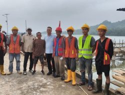 Bupati Aneng Dukung Pembangunan Kampung Nelayan Merah Putih, Tinjau Proyek di Kuala Maras dan Rewak